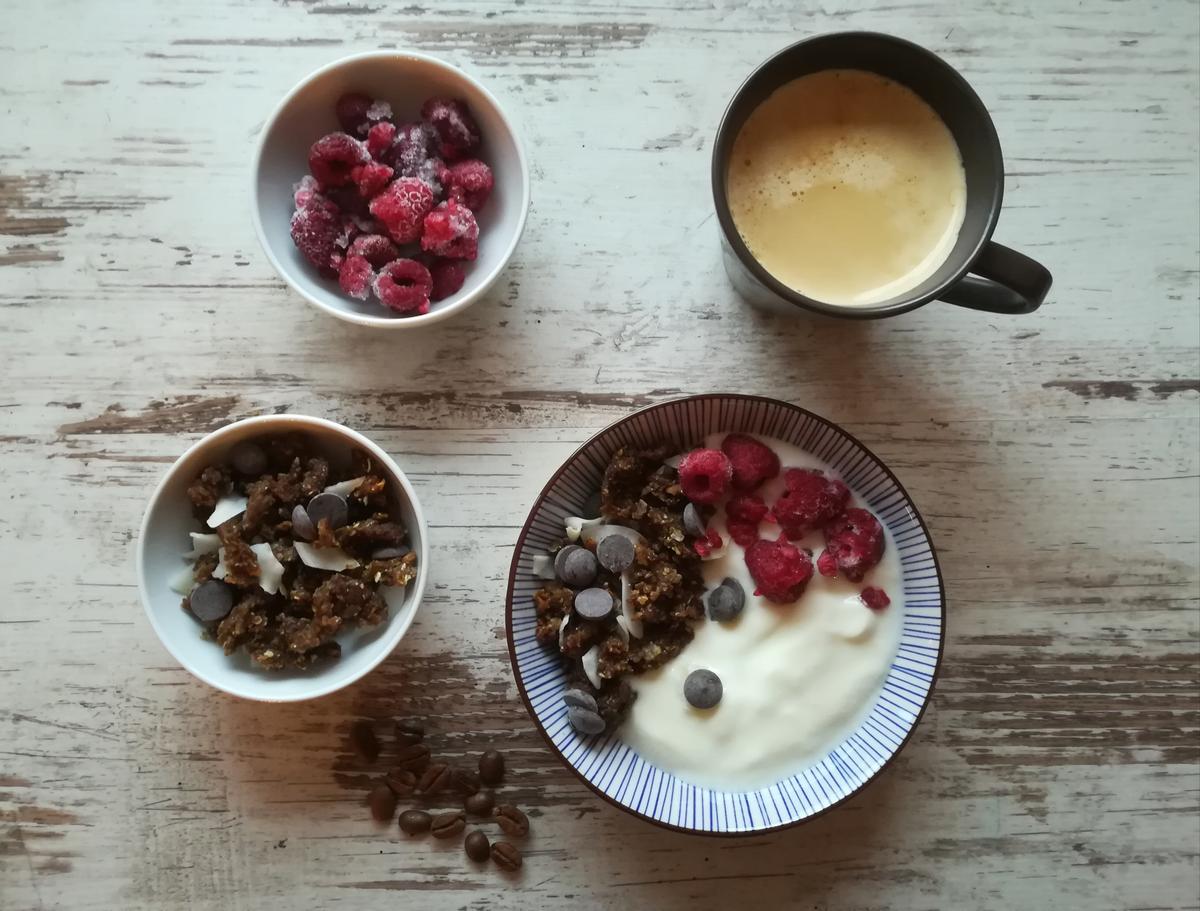 Rezeptbild: Kaffee-Kokos-Granola