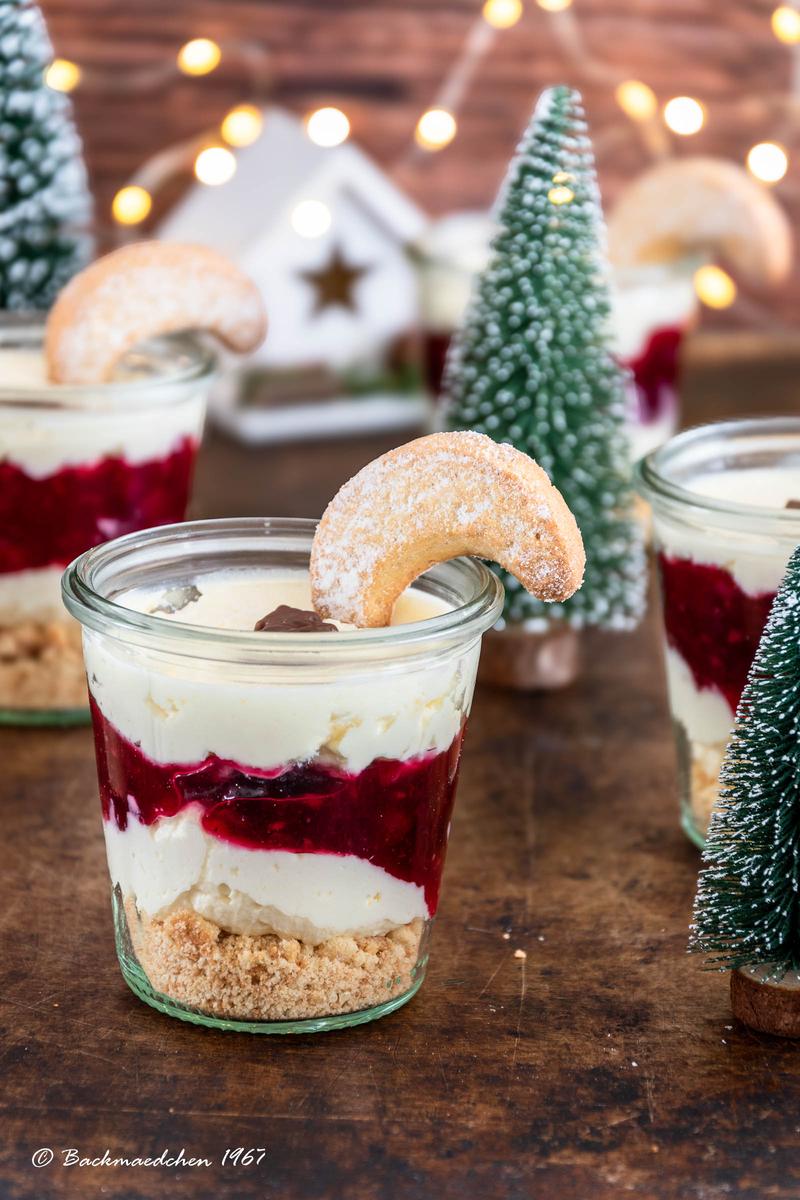 Rezeptbild: fruchtiges Vanillekipferl-Dessert