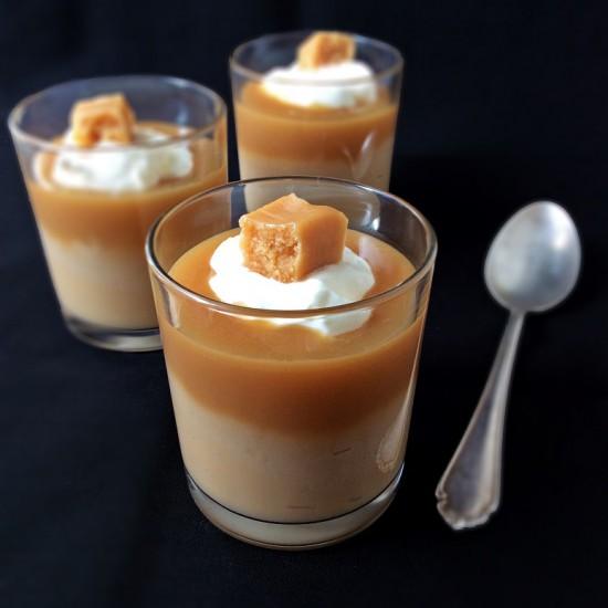 Rezeptbild: Karamellpudding mit Toffeesoße