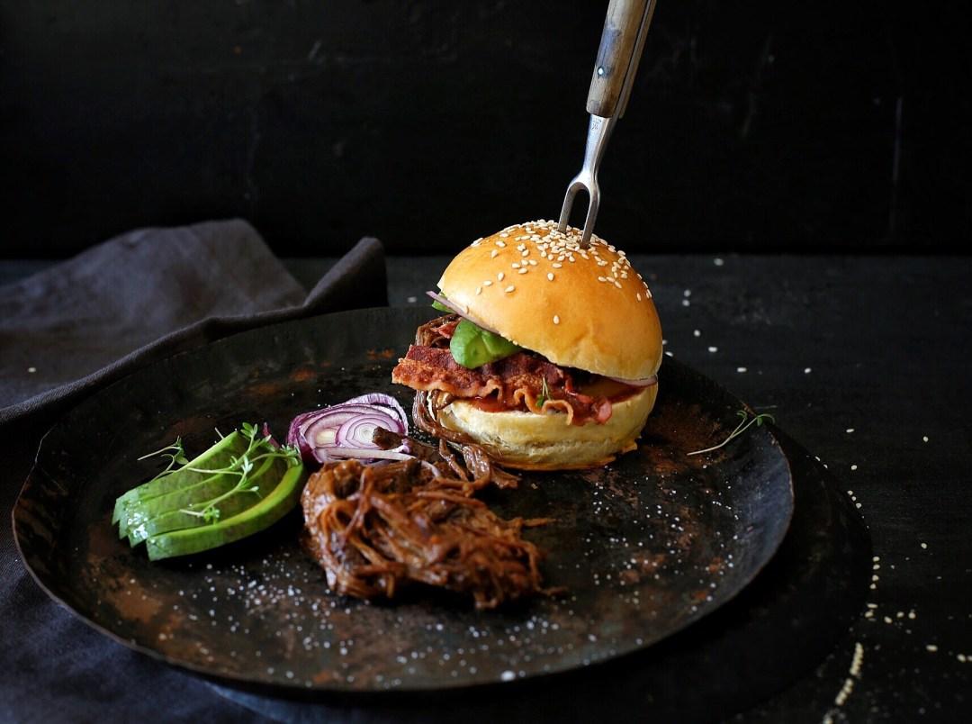Rezeptbild: Pulled Beef Burger mit super Buns