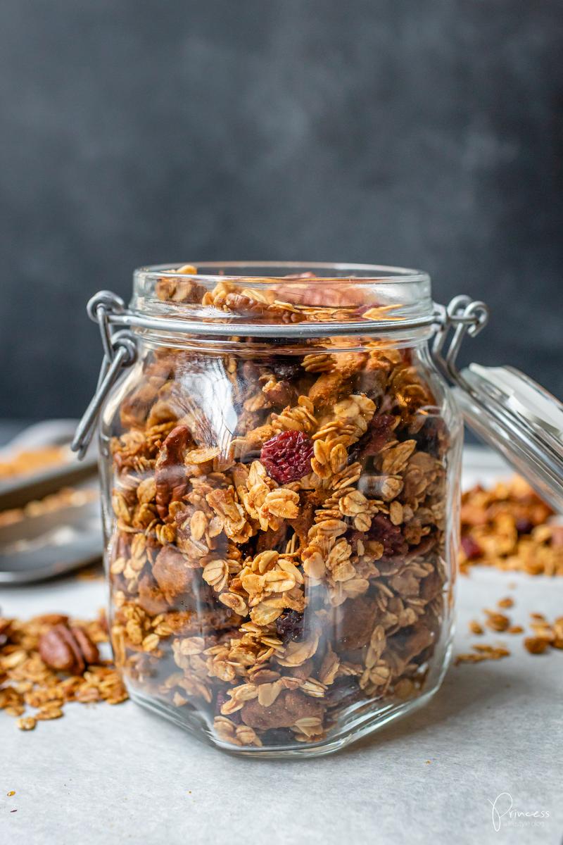 Rezeptbild: Rezept: Knuspermüsli mit Spekulatius