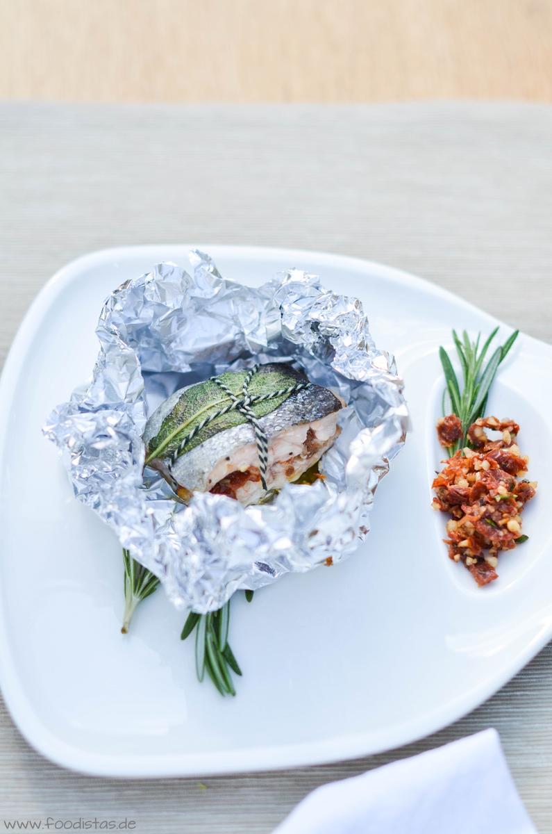 Rezeptbild: Regenbogenforellen Päckchen vom Grill