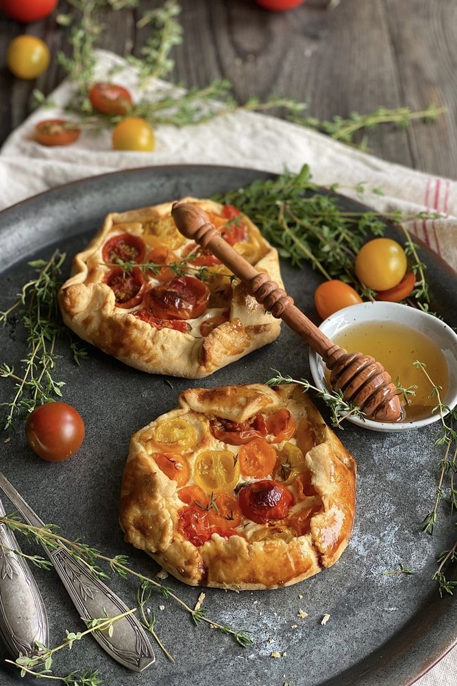 Rezeptbild: Herzhafte Tomaten Ziegenfrischkäse Galette
