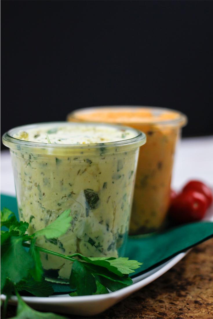 Rezeptbild: Mediterrane Tomatenbutter & Senf Kräuterbutter