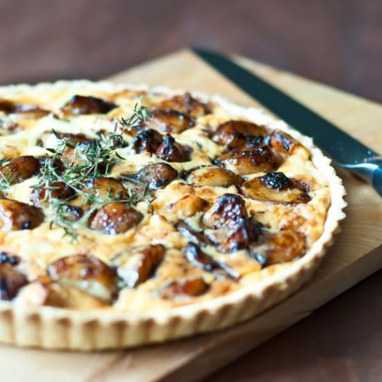 Rezeptbild: Tarte mit karamellisiertem Knoblauch