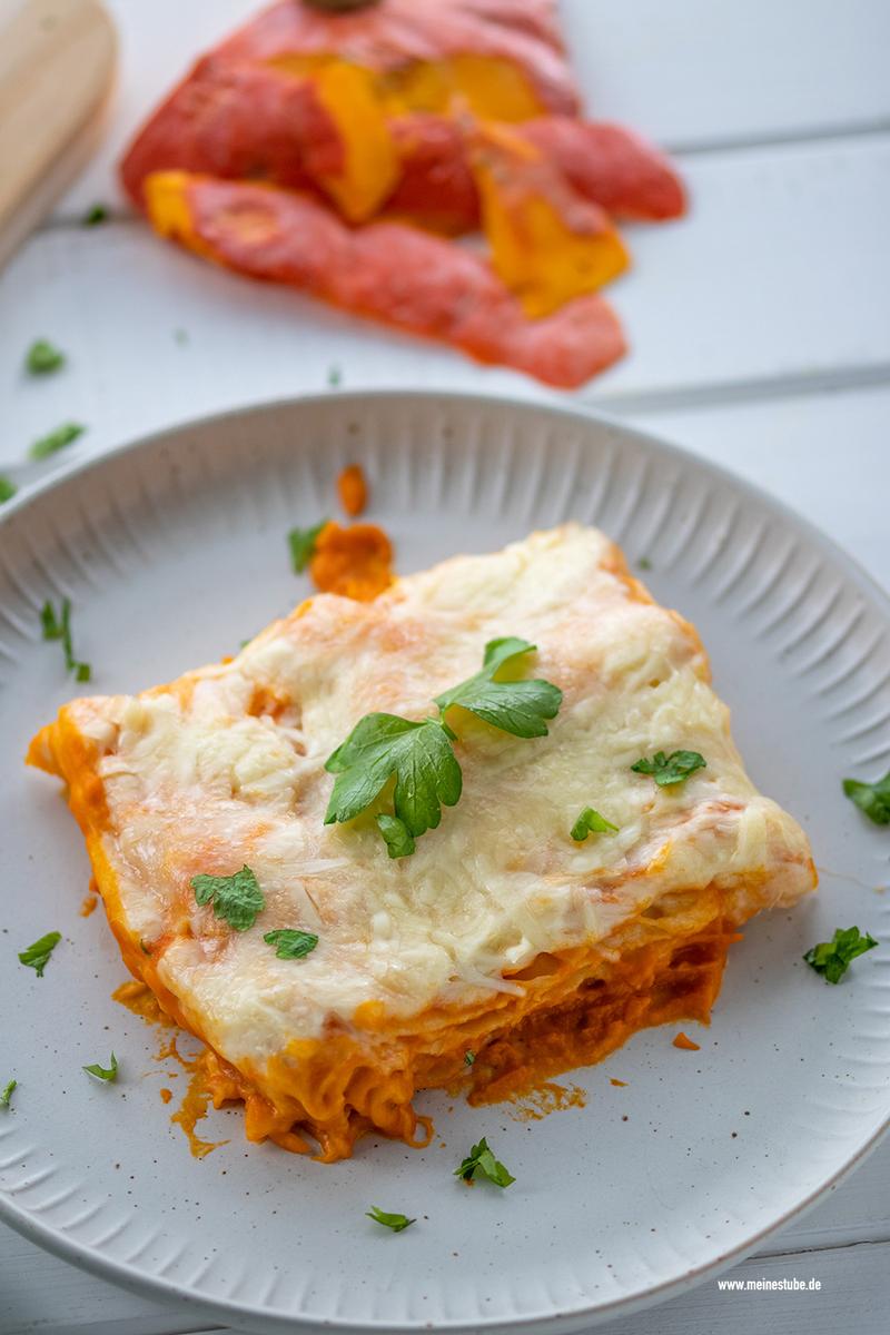 Rezeptbild: Vegetarische Kürbislasagne mit verstecktem Kürbisgemüse