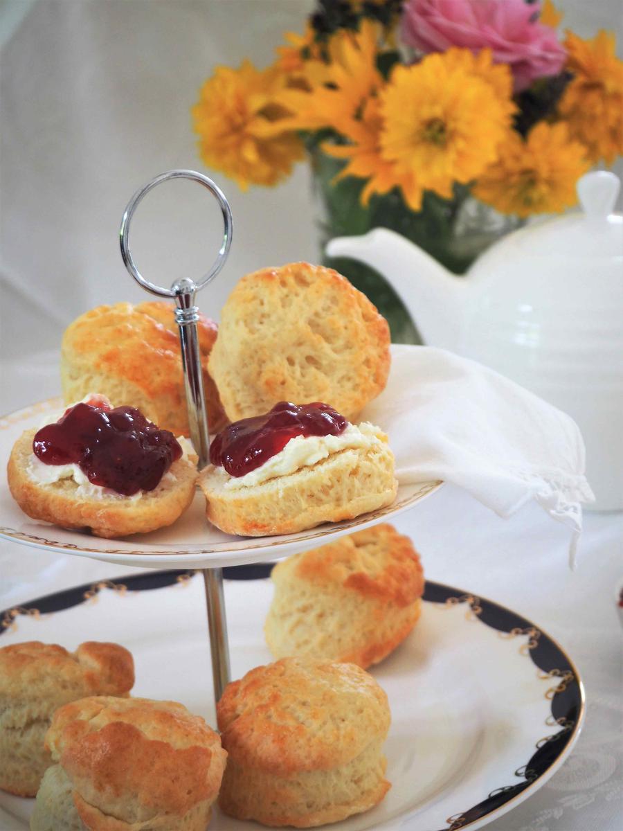 Rezeptbild: Scones und Clotted Cream 
