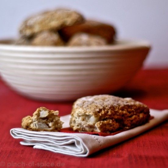 Rezeptbild: Haferflockenscones mit Apfel und Zimt