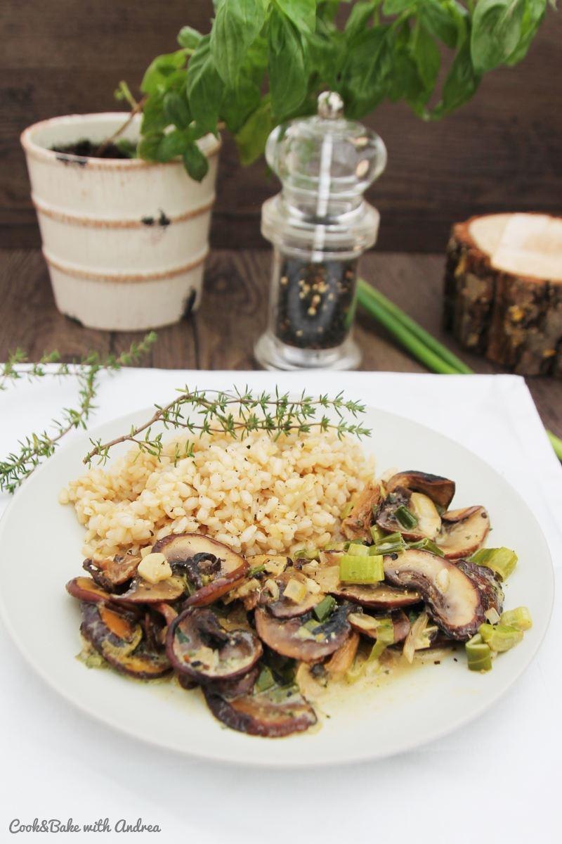 Rezeptbild: Pilz-Pfanne mit Naturreis