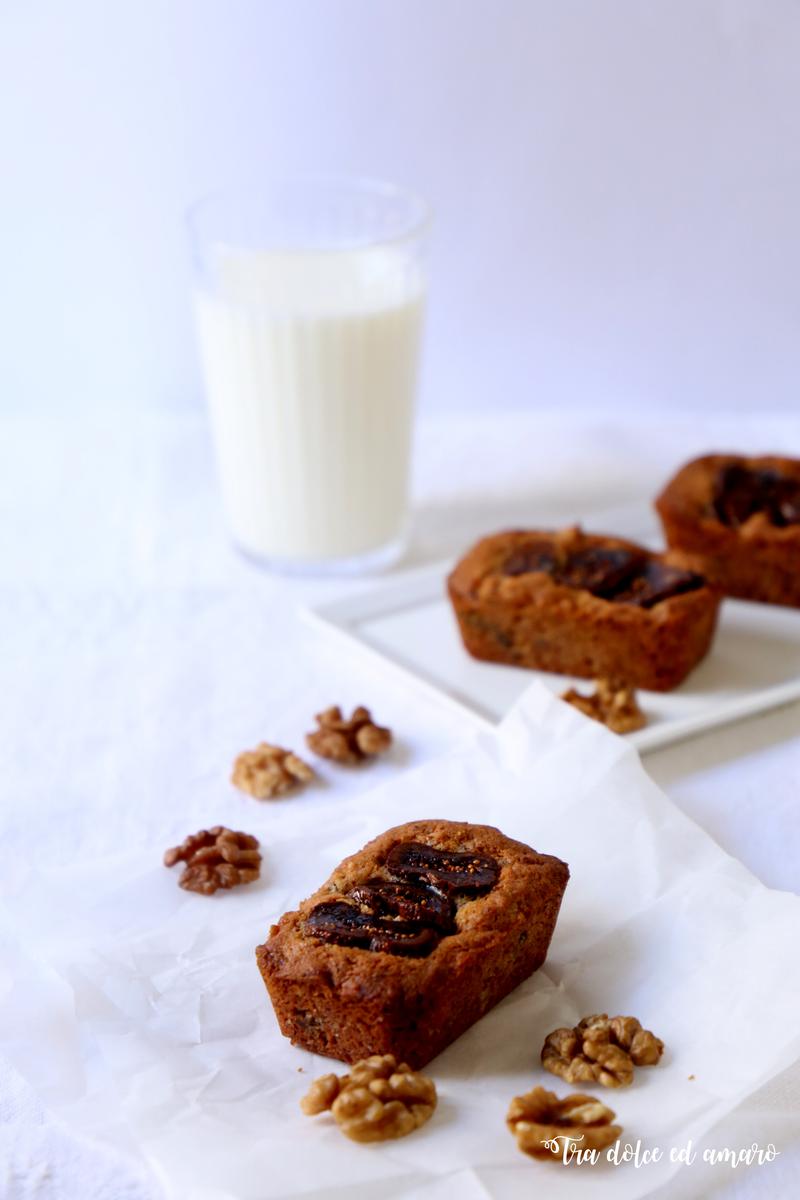 Rezeptbild: Mini Plum Cakes mit Feigen und Walnüssen
