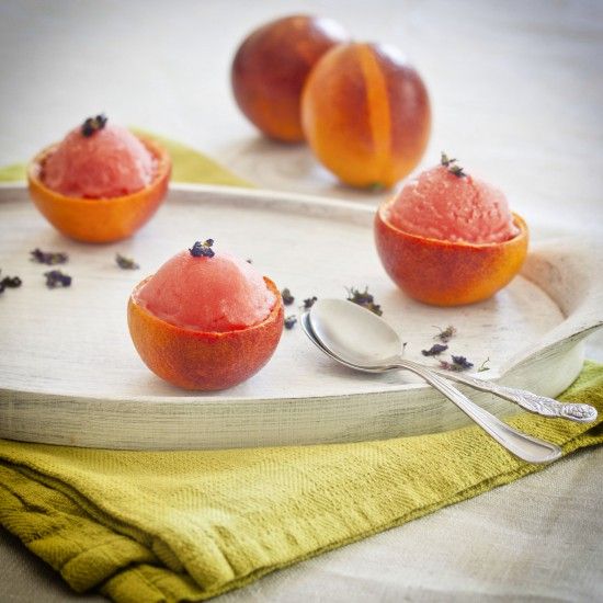 Rezeptbild: Blutorangen-Veilchen-Sorbet