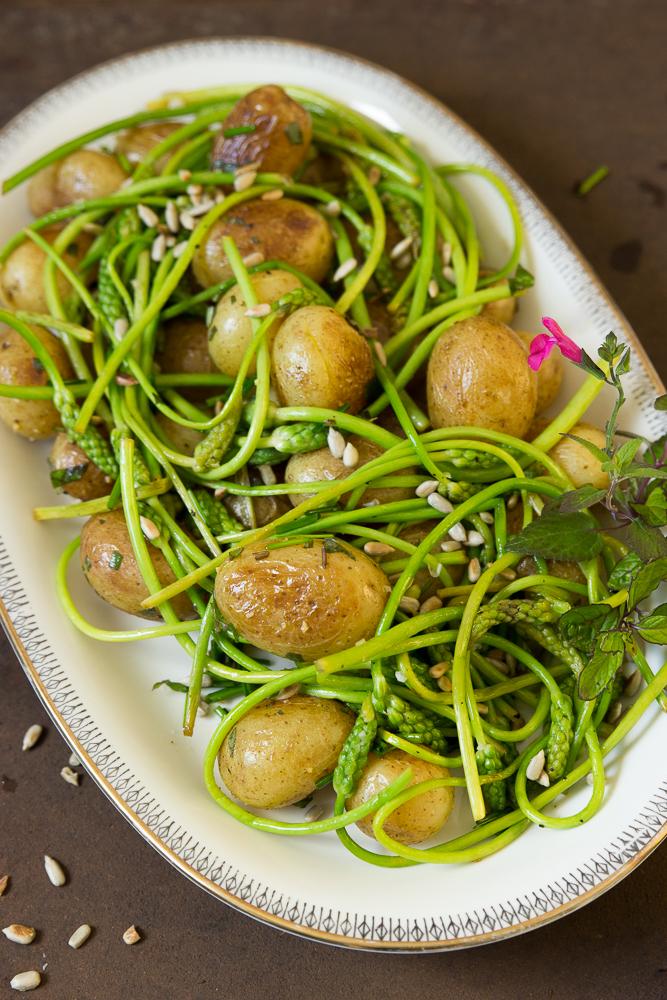 Rezeptbild: Bratkartoffelsalat mit Wildspargel