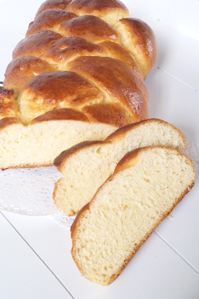 Rezeptbild: Butterstriezel - Hefezopf