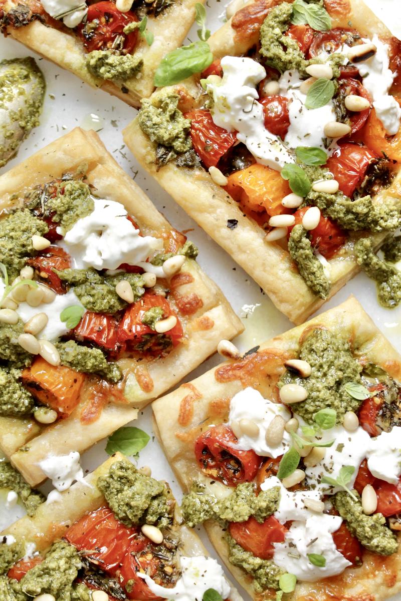 Rezeptbild: Blätterteig Caprese Tartes