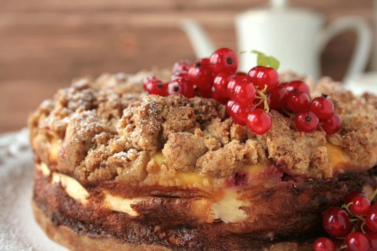 Rezeptbild: Johannisbeer-Käsekuchen mit Vanillestreuseln