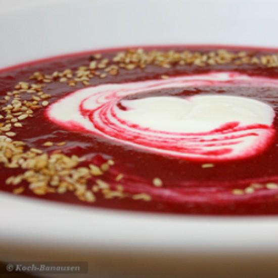 Rezeptbild: Rote-Beete-Suppe mit Sesam
