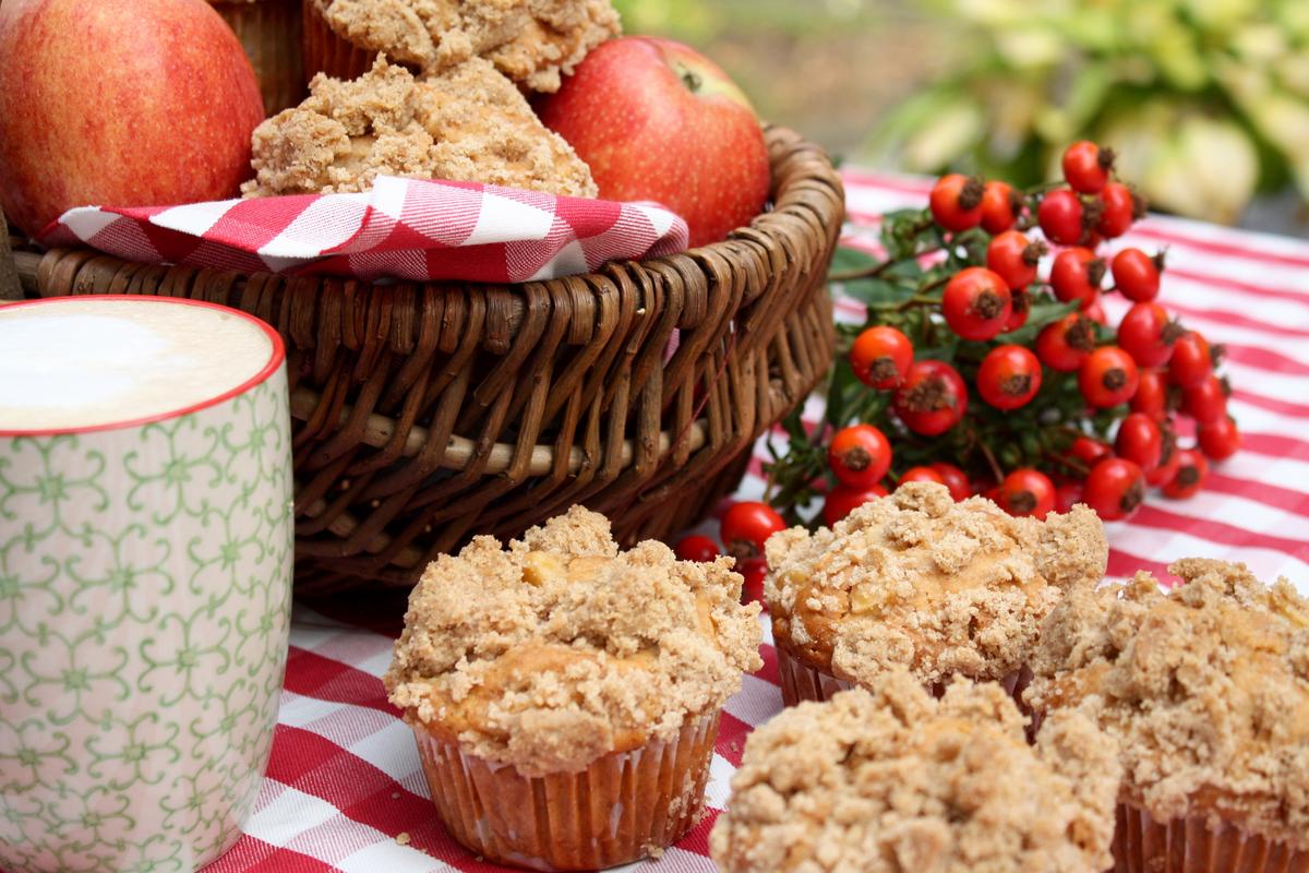 Rezeptbild: Apfel Walnuss Muffins mit Zimtstreuseln