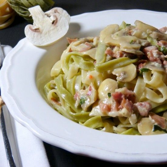 Rezeptbild: Tagliatelle paglia e fieno