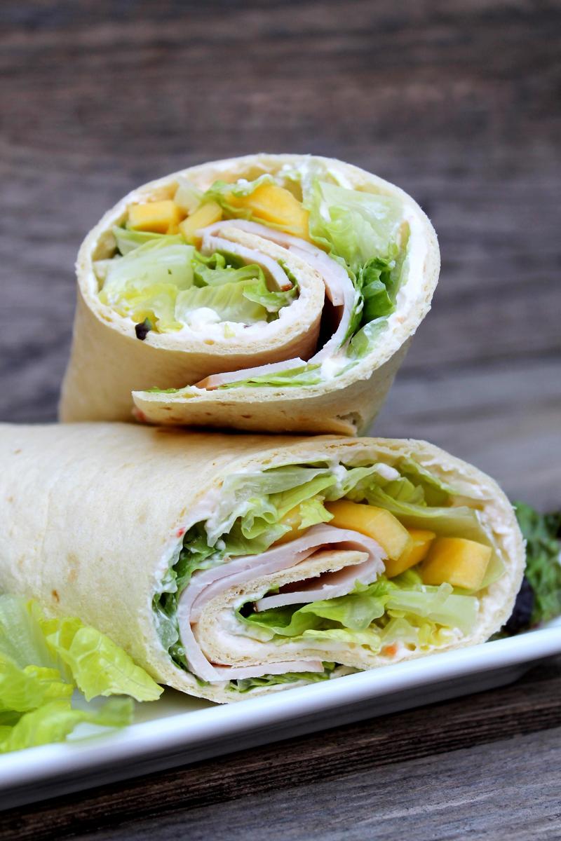 Rezeptbild: Wraps "Thai-Style" mit Mango und Putenbrust