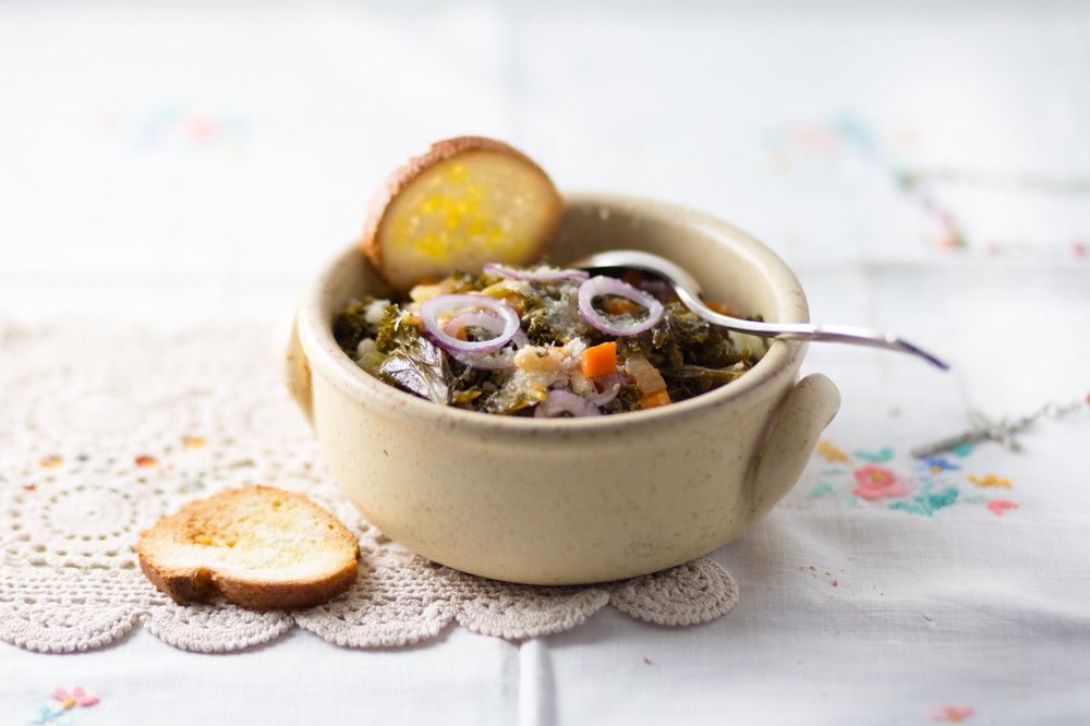 Rezeptbild: RIBOLLITA – AUFGEWÄRMTES VOM FEINSTEN