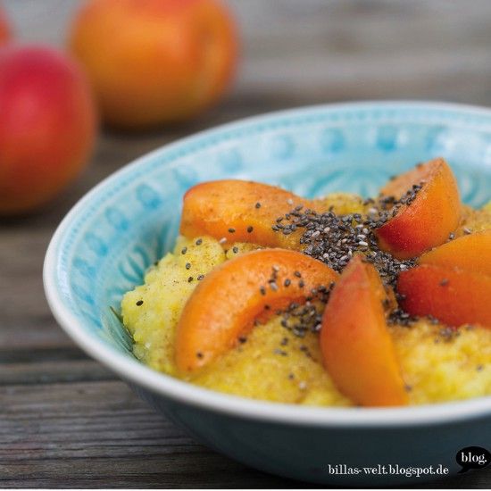 Rezeptbild: Süße Polenta mit Aprikosen & Chiasamen