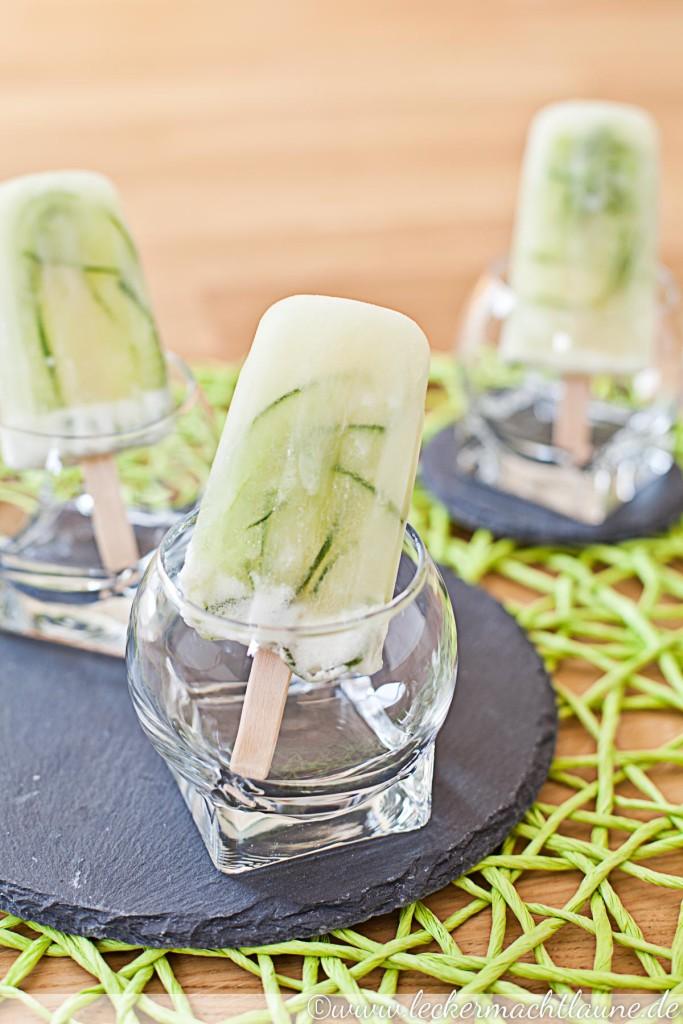 Rezeptbild: Gurken-Zitronen-Eis am Stiel