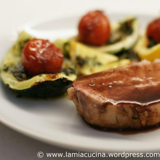 Rezeptbild: Iberisches Schwein mit Thymianjus und Beigemüse