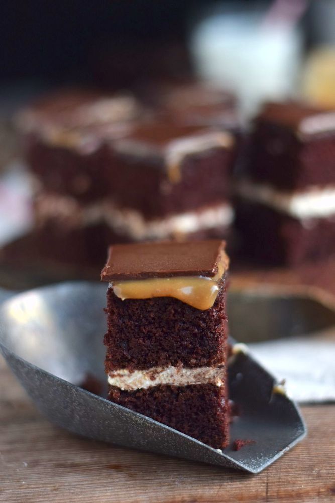 Rezeptbild: Ein Glücklichmacher: Schoko Creme Karamell Kuchen