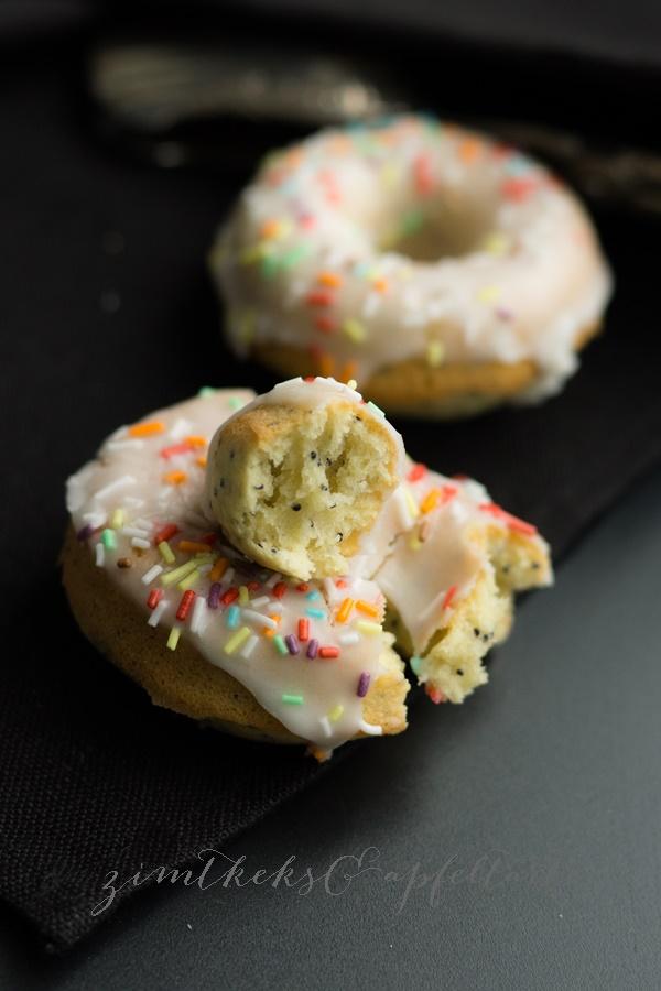 Rezeptbild: Zitronen-Mohn-Donuts