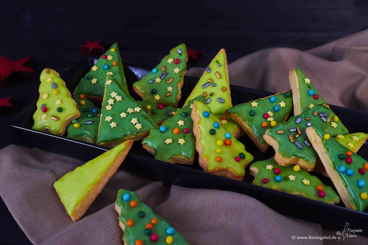 Rezeptbild: Rooibos Weihnachtstannen – Plätzchen mit Tee Aroma