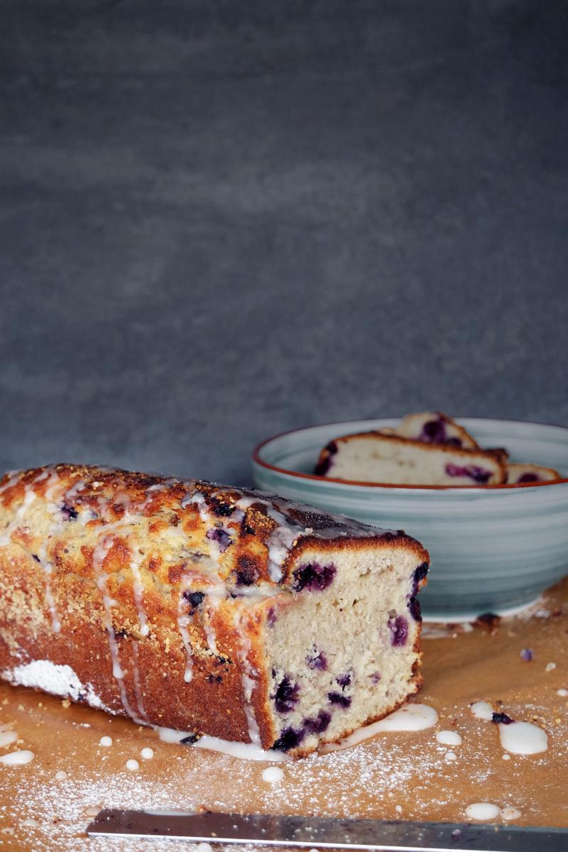 Rezeptbild: Bananenbrot mit Blaubeeren 