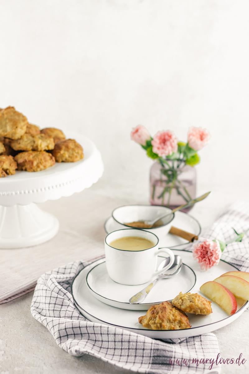 Rezeptbild: Saftige Apfel-Zimt-Taler vom Blech