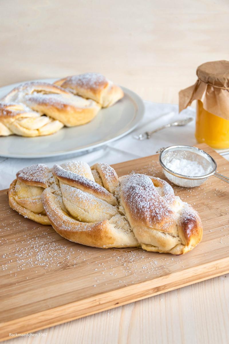 Rezeptbild: Striezel mit Lemon Curd