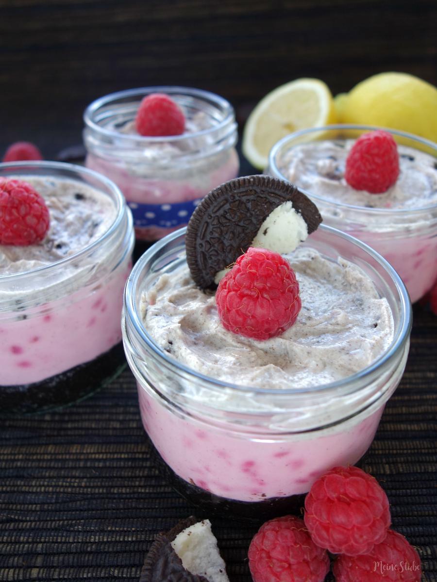 Rezeptbild: Himbeere-Cheesecake mit Oreo-Keksen
