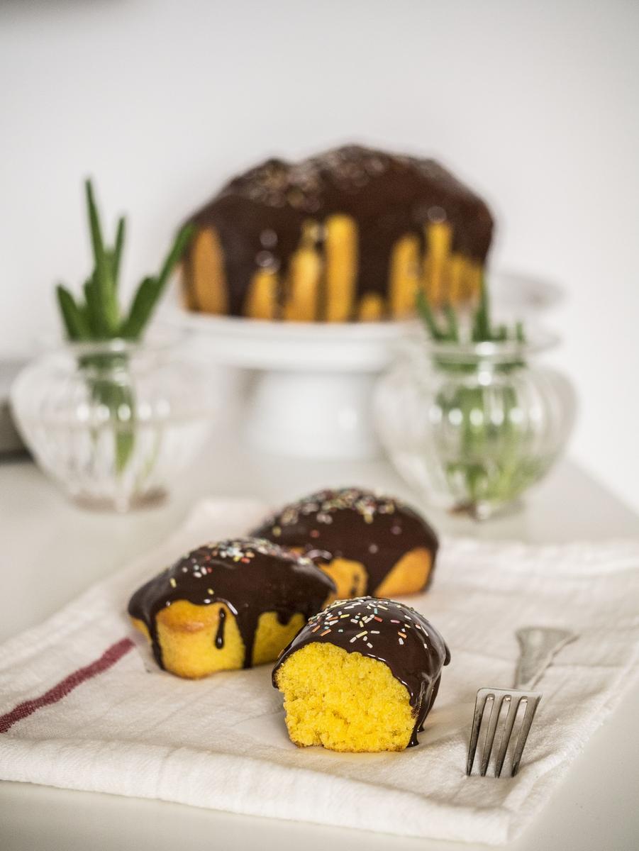 Rezeptbild: Bolo de cenoura – Portugiesischer Karottenkuchen