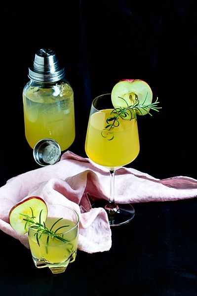Rezeptbild: Apfel-Holunderblüten Gin Fizz