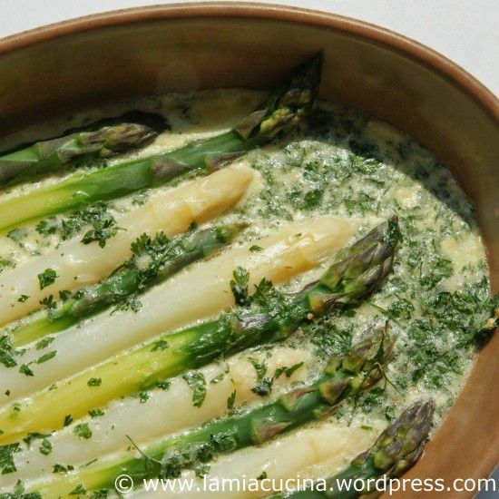 Rezeptbild: Spargel mit Kerbel-Royale