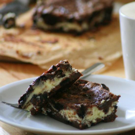 Rezeptbild: Oreo Cream Cheese Swirl Bars