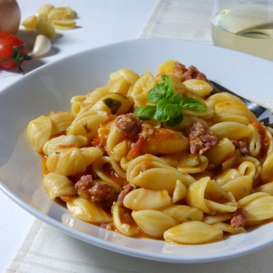 Rezeptbild: Pasta con salsiccia e pomodorini
