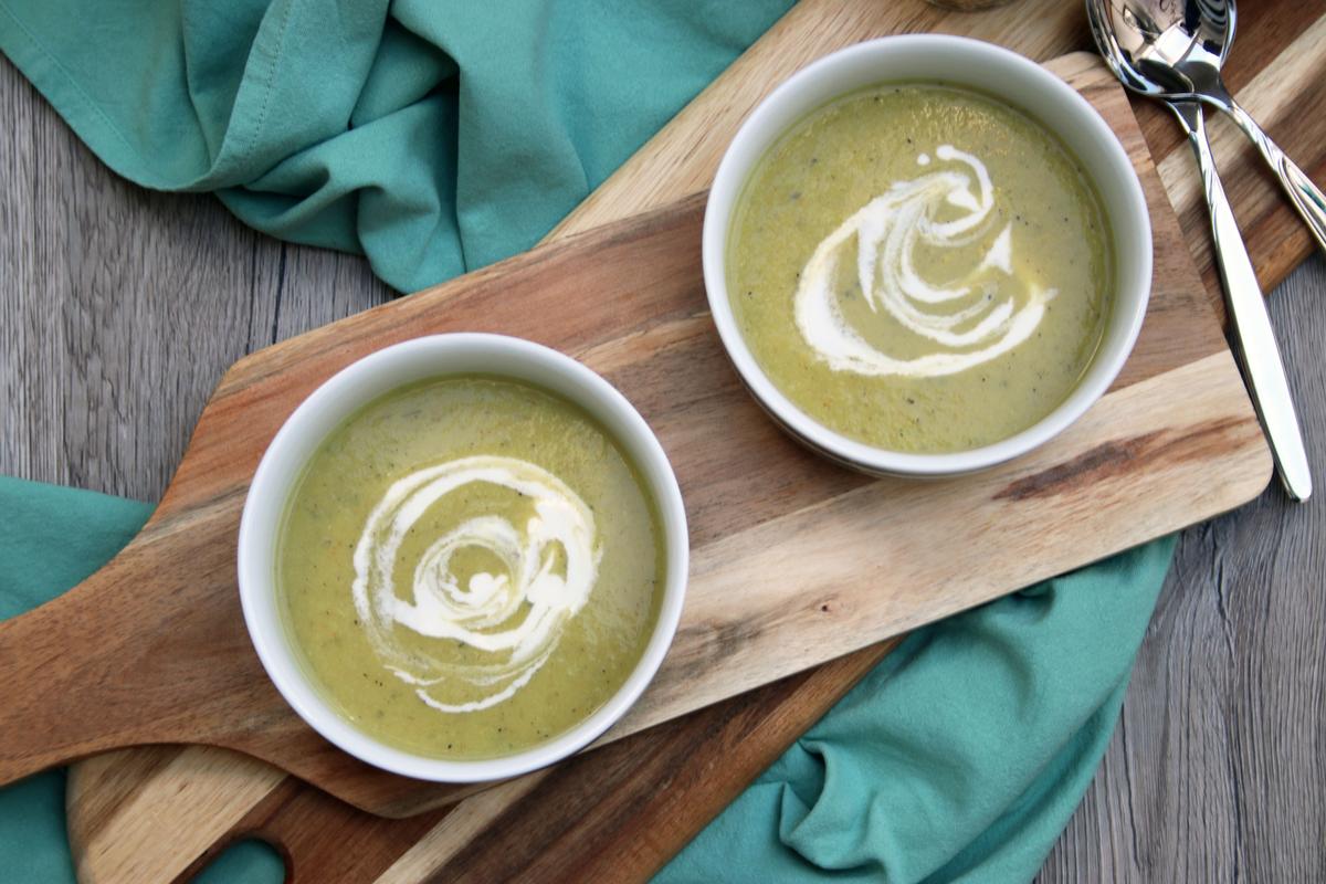 Rezeptbild: Blumenkohl-Lauch-Creme-Suppe