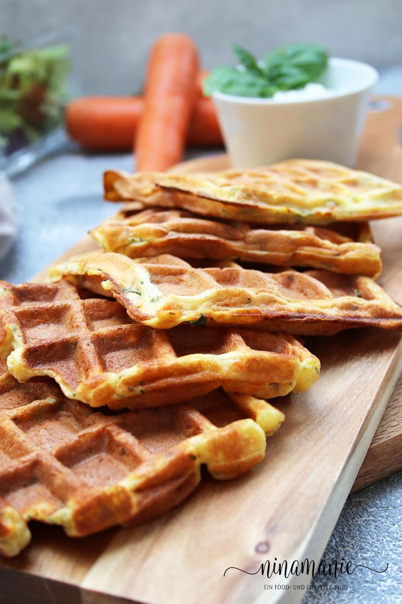 Rezeptbild: Kräuterquark-Waffeln