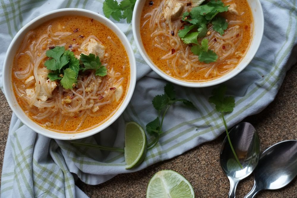 Rezeptbild: Thai-Hühner-Nudelsuppe