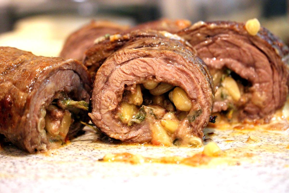 Rezeptbild: Gefuellte Rinderroulade