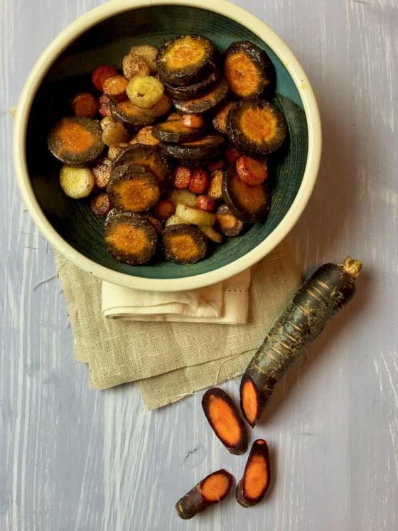 Rezeptbild: Geröstete Urkarotten mit Vanille