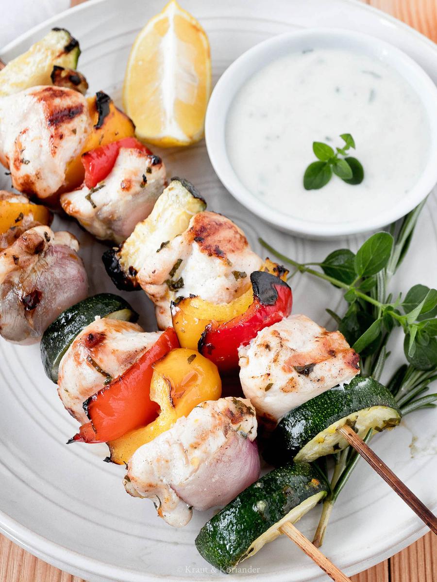 Rezeptbild: Gegrillte Hühnerspieße in Zitronen-Oregano-Marinade