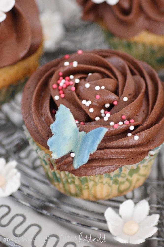Rezeptbild: Nussupcakes mit Schokoladentopping