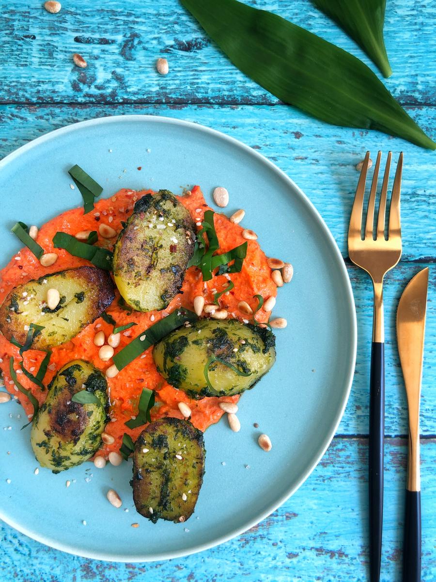 Rezeptbild: BÄRLAUCHKARTOFFELN MIT PAPRIKA AIOLI