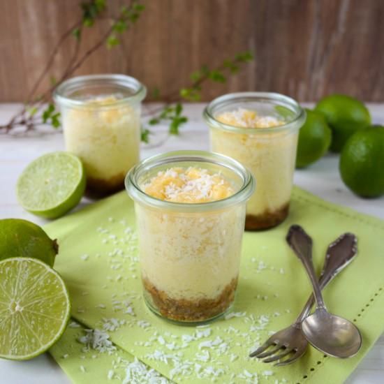 Rezeptbild: Limetten-Kokos-Cheesecakes im Glas