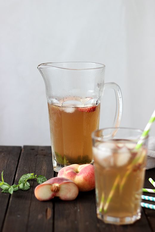 Rezeptbild: Pfirsicheistee mit Minze