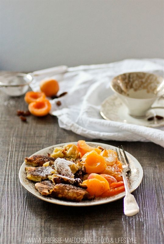 Rezeptbild: Kaiserschmarrn mit Aprikosen-Kompott